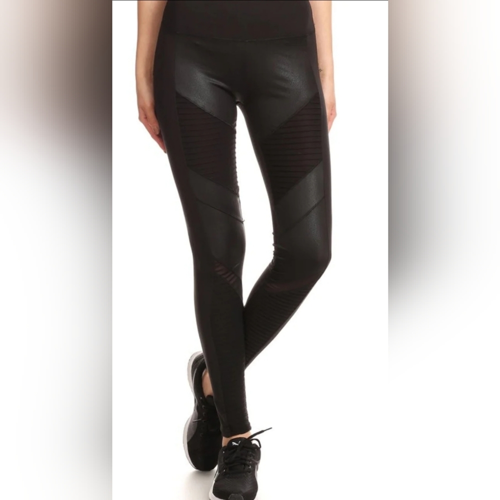 Black moto leggings